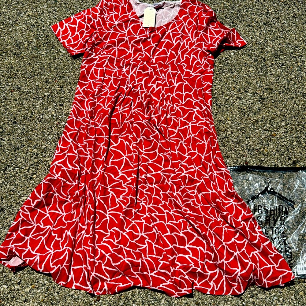 NWT lightweight dress with pockets